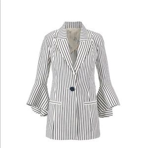 NWOT - Cabi Bell Jacket - Sz 6 - 5295